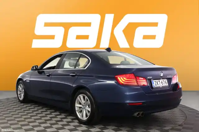 Sininen Sedan, BMW 530 – ZKT-676
