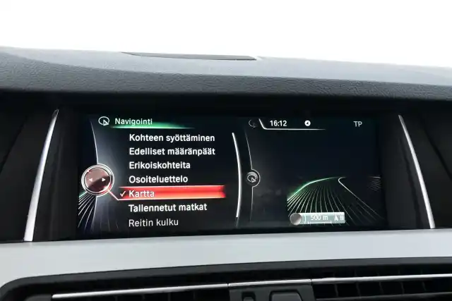Valkoinen Farmari, BMW 520 – ZKT-757