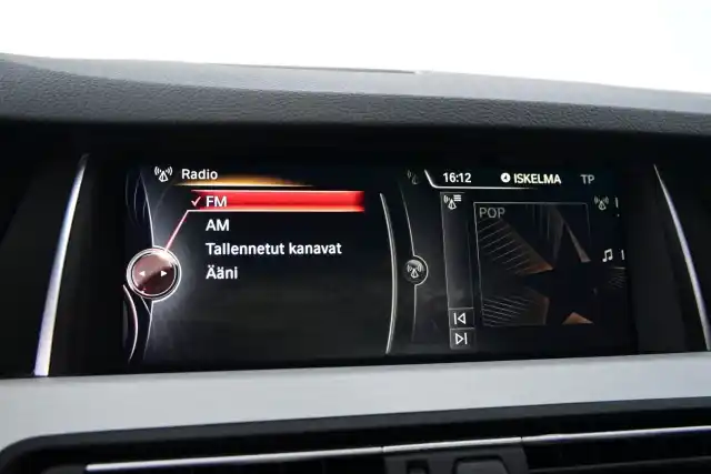 Valkoinen Farmari, BMW 520 – ZKT-757