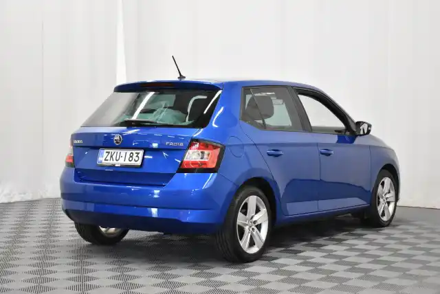 Sininen Viistoperä, Skoda Fabia – ZKU-183