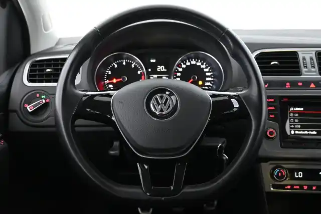 Sininen Viistoperä, Volkswagen Polo – ZKU-905
