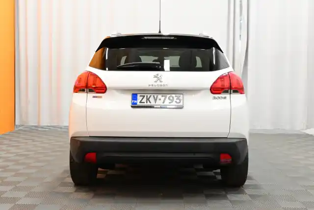 Valkoinen Viistoperä, Peugeot 2008 – ZKV-793