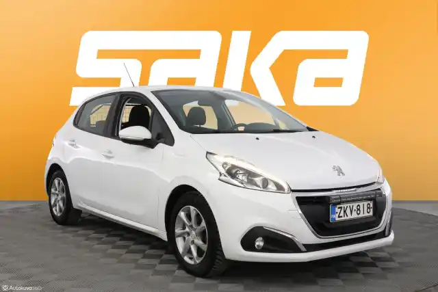 Valkoinen Viistoperä, Peugeot 208 – ZKV-818