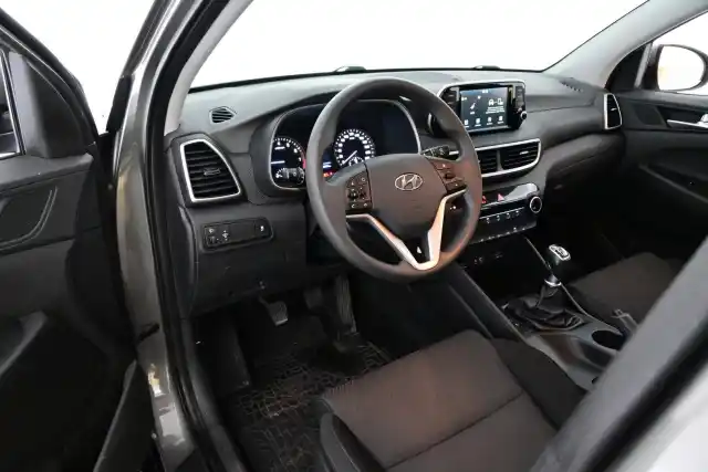 Harmaa Maastoauto, Hyundai Tucson – ZKX-478