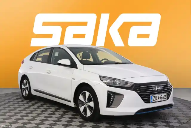 Valkoinen Viistoperä, Hyundai IONIQ plug-in – ZKX-642