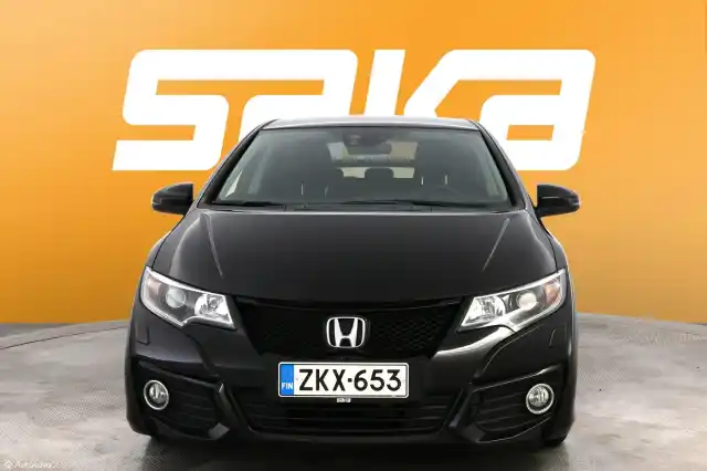 Musta Viistoperä, Honda Civic – ZKX-653