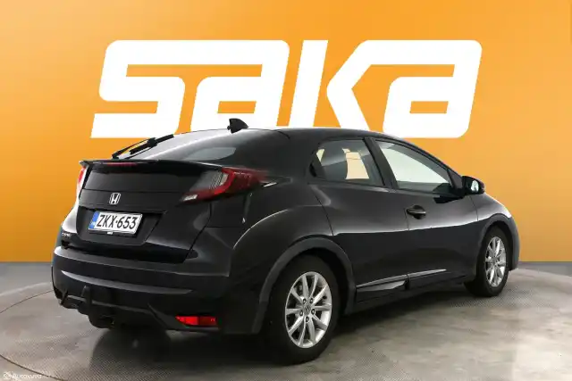 Musta Viistoperä, Honda Civic – ZKX-653