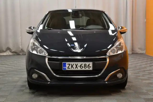 Harmaa Viistoperä, Peugeot 208 – ZKX-686