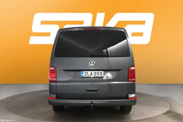 Harmaa Tila-auto, Volkswagen Transporter – ZLA-203