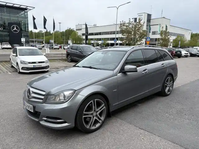 Harmaa Farmari, Mercedes-Benz C – ZLA-958