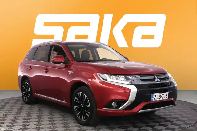 Punainen Maastoauto, Mitsubishi Outlander PHEV – ZLB-716