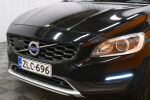 Musta Farmari, Volvo V60 Cross Country – ZLC-696, kuva 7