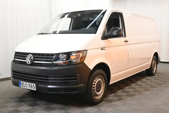 Valkoinen Pakettiauto, Volkswagen Transporter – ZLC-765