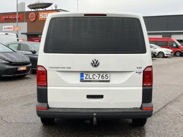 Valkoinen Pakettiauto, Volkswagen Transporter – ZLC-765