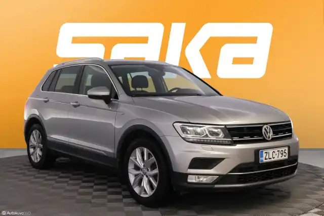 Harmaa Maastoauto, Volkswagen Tiguan – ZLC-795