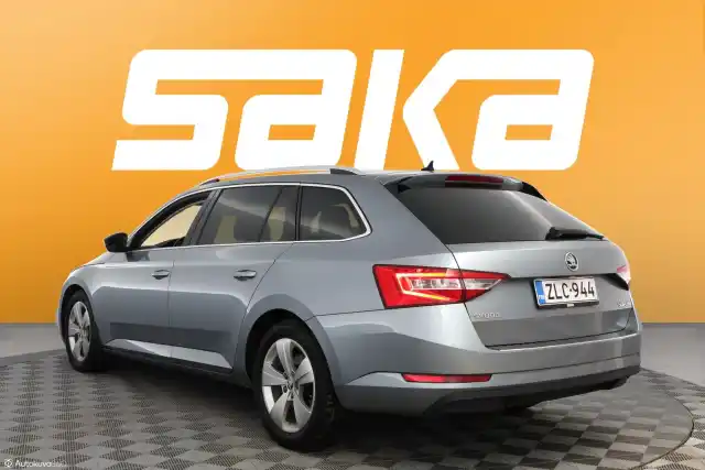 Harmaa Farmari, Skoda Superb – ZLC-944