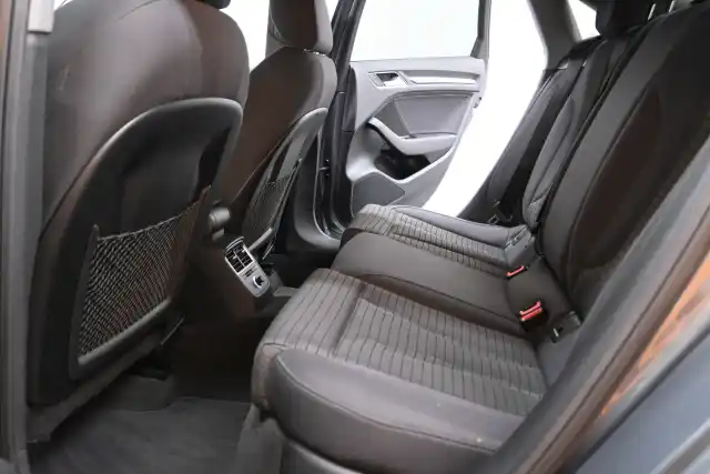 Harmaa Sedan, Audi A3 – ZLE-288