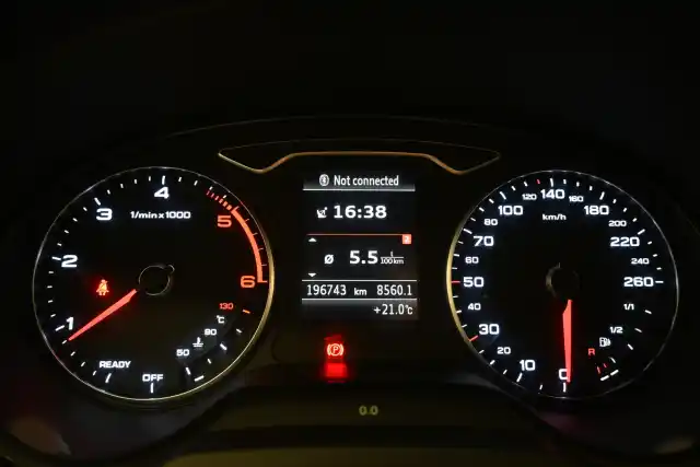 Harmaa Sedan, Audi A3 – ZLE-288