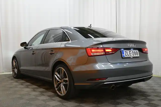 Harmaa Sedan, Audi A3 – ZLE-288