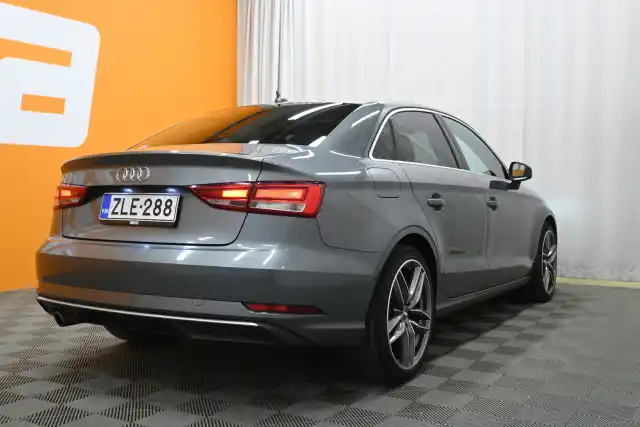 Harmaa Sedan, Audi A3 – ZLE-288