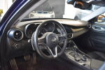 Sininen Sedan, Alfa Romeo Giulia – ZLE-656, kuva 3