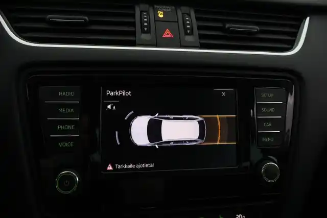 Harmaa Farmari, Skoda Octavia – ZLK-252