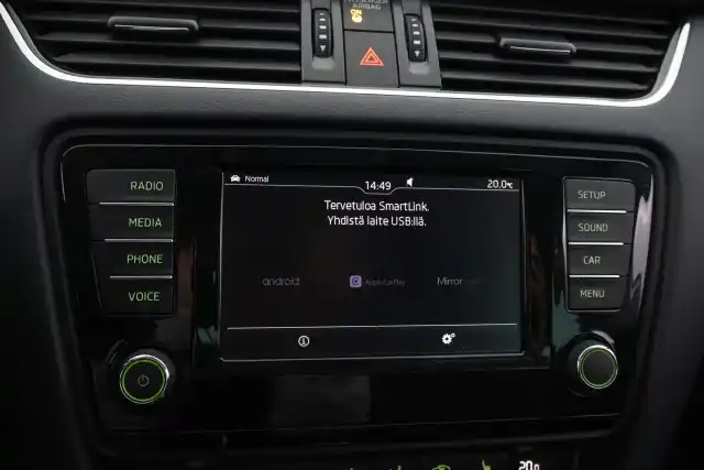 Harmaa Farmari, Skoda Octavia – ZLK-252