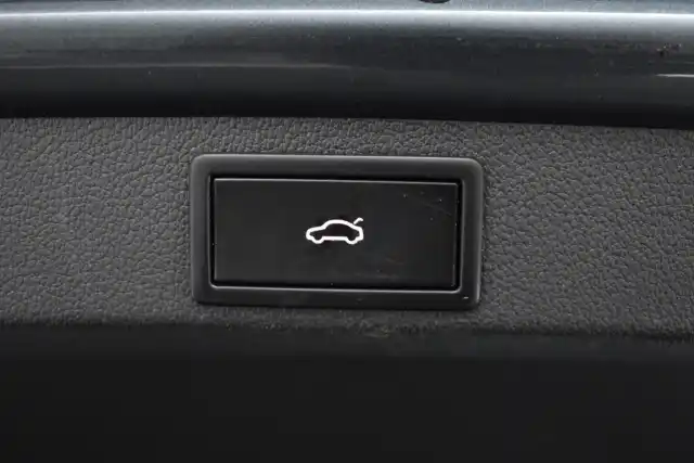 Harmaa Farmari, Skoda Octavia – ZLM-183