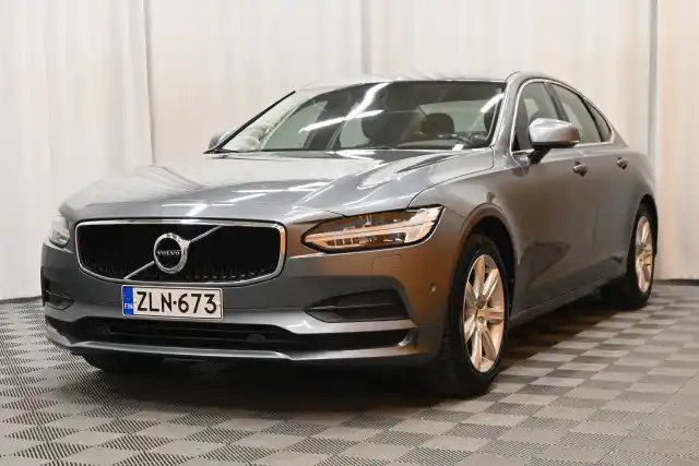 Harmaa Sedan, Volvo S90 – ZLN-673