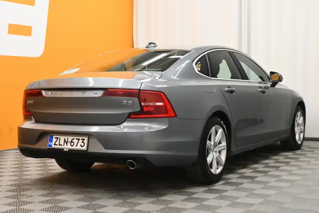 Harmaa Sedan, Volvo S90 – ZLN-673