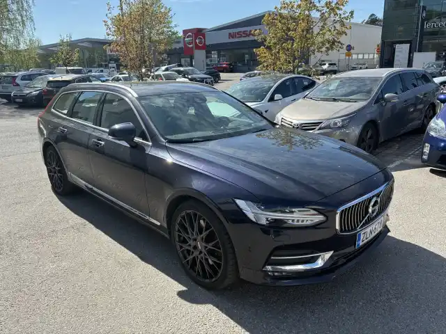 Sininen Farmari, Volvo V90 – ZLN-678