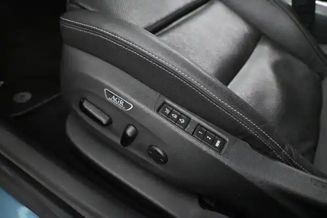 Sininen Farmari, Opel Astra – ZLO-689
