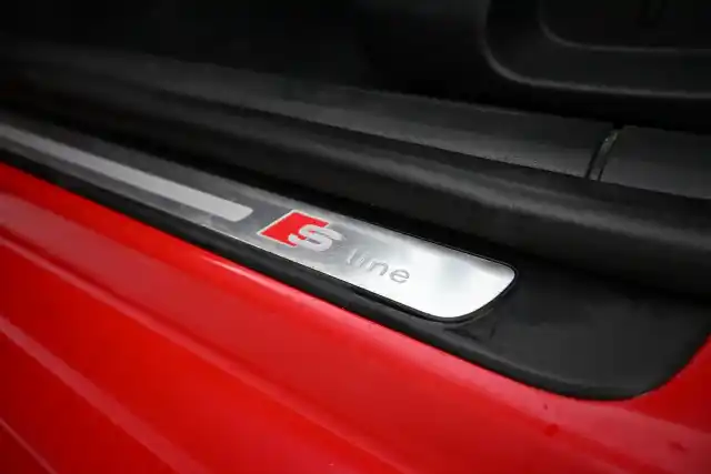Punainen Viistoperä, Audi A5 – ZLO-932