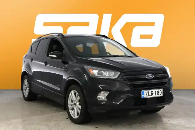 Musta Maastoauto, Ford Kuga – ZLR-180