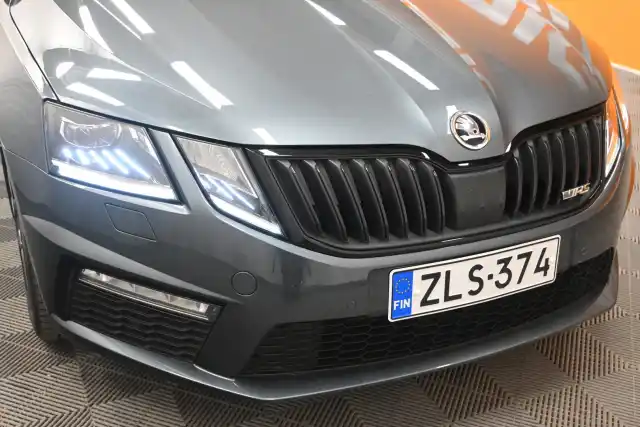 Harmaa Farmari, Skoda Octavia – ZLS-374