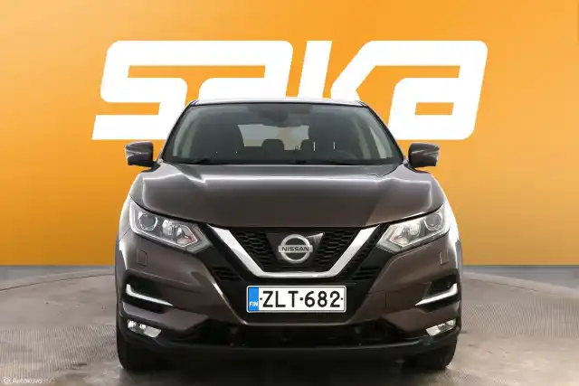 Ruskea Maastoauto, Nissan Qashqai – ZLT-682