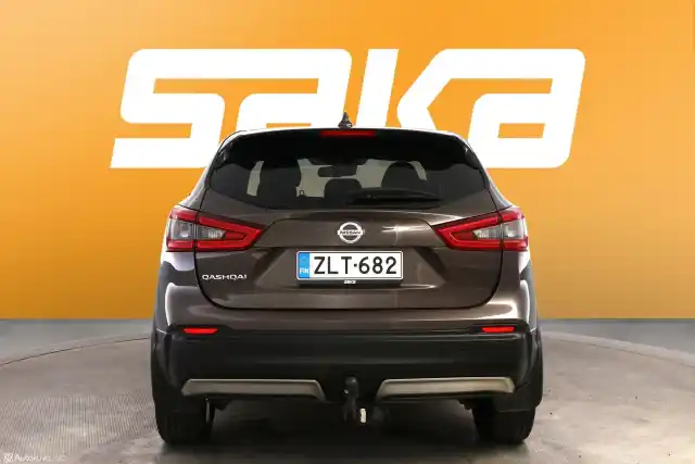 Ruskea Maastoauto, Nissan Qashqai – ZLT-682