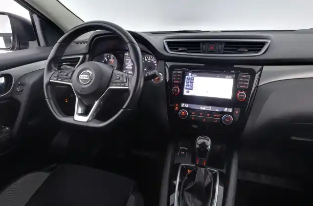 Ruskea Maastoauto, Nissan Qashqai – ZLT-682