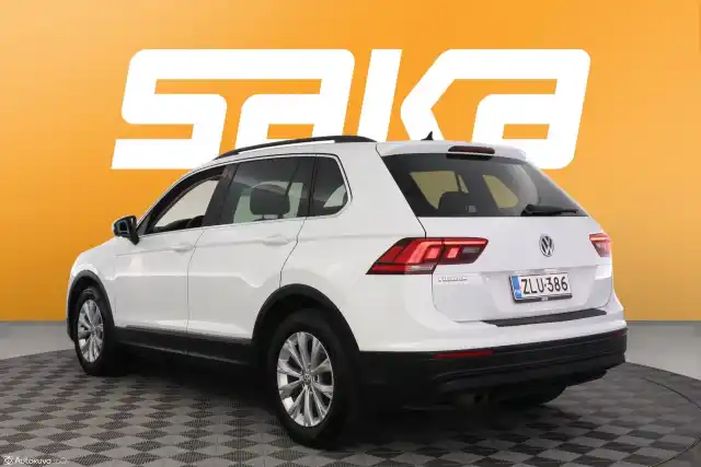 Valkoinen Maastoauto, Volkswagen Tiguan – ZLU-386