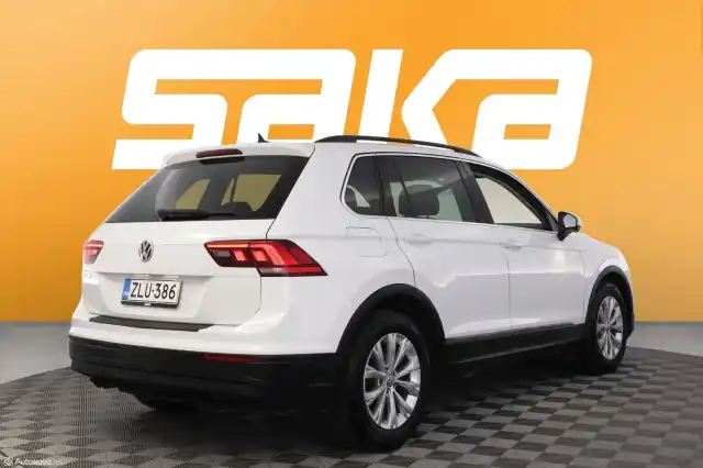 Valkoinen Maastoauto, Volkswagen Tiguan – ZLU-386