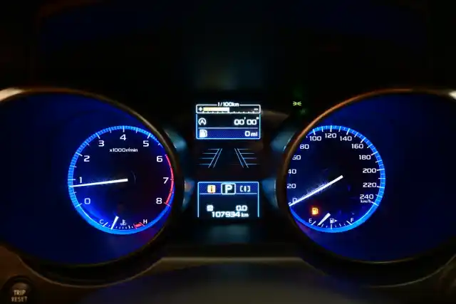 Sininen Farmari, Subaru Outback – ZMA-376