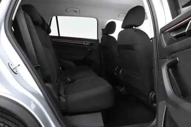 Harmaa Maastoauto, Skoda Kodiaq – ZMB-693