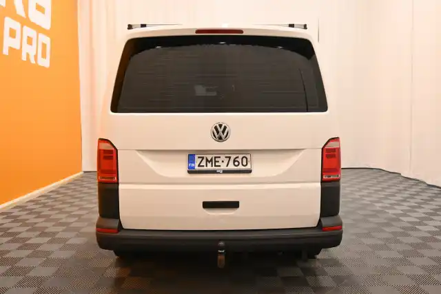 Valkoinen Pakettiauto, Volkswagen Transporter – ZME-760