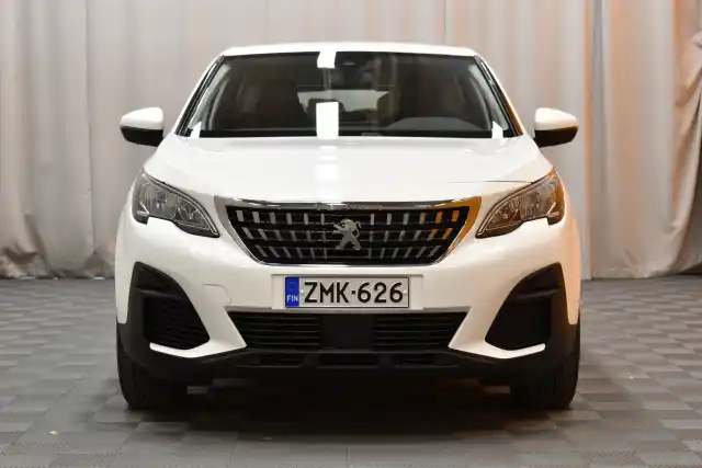 Valkoinen Maastoauto, Peugeot 3008 – ZMK-626