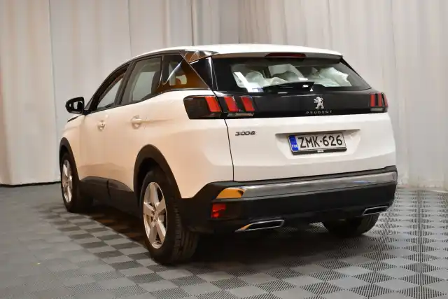 Valkoinen Maastoauto, Peugeot 3008 – ZMK-626