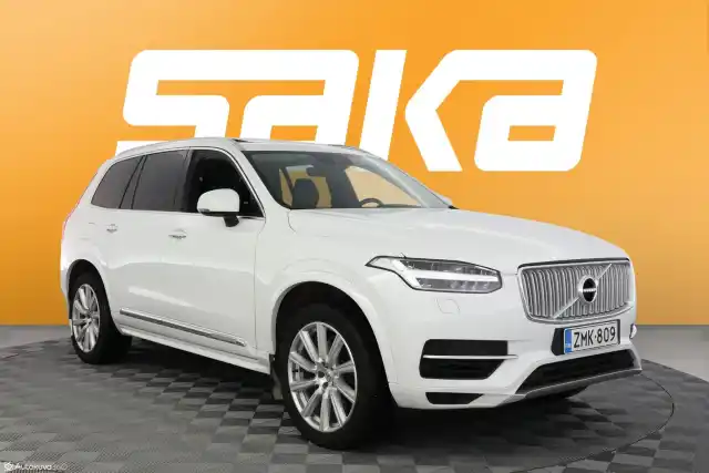 Valkoinen Maastoauto, Volvo XC90 – ZMK-809