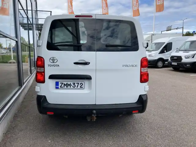 Valkoinen Pakettiauto, Toyota Proace – ZMM-372