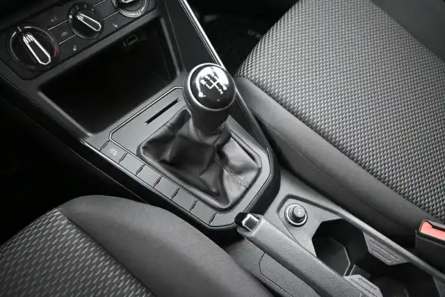 Valkoinen Viistoperä, Volkswagen Polo – ZMP-481