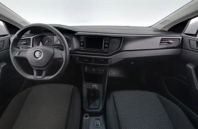 Valkoinen Viistoperä, Volkswagen Polo – ZMP-481