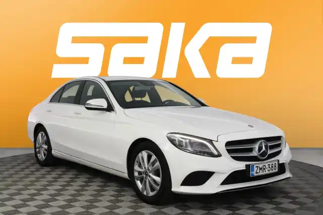 Valkoinen Sedan, Mercedes-Benz C – ZMR-388